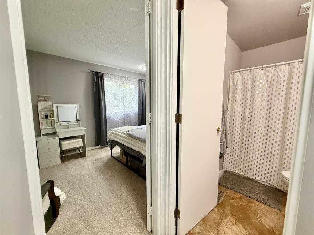 20-115 Lafayette Boulevard West, Lethbridge, AB
