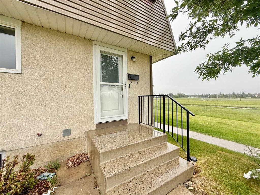 20-115 Lafayette Boulevard West, Lethbridge, AB