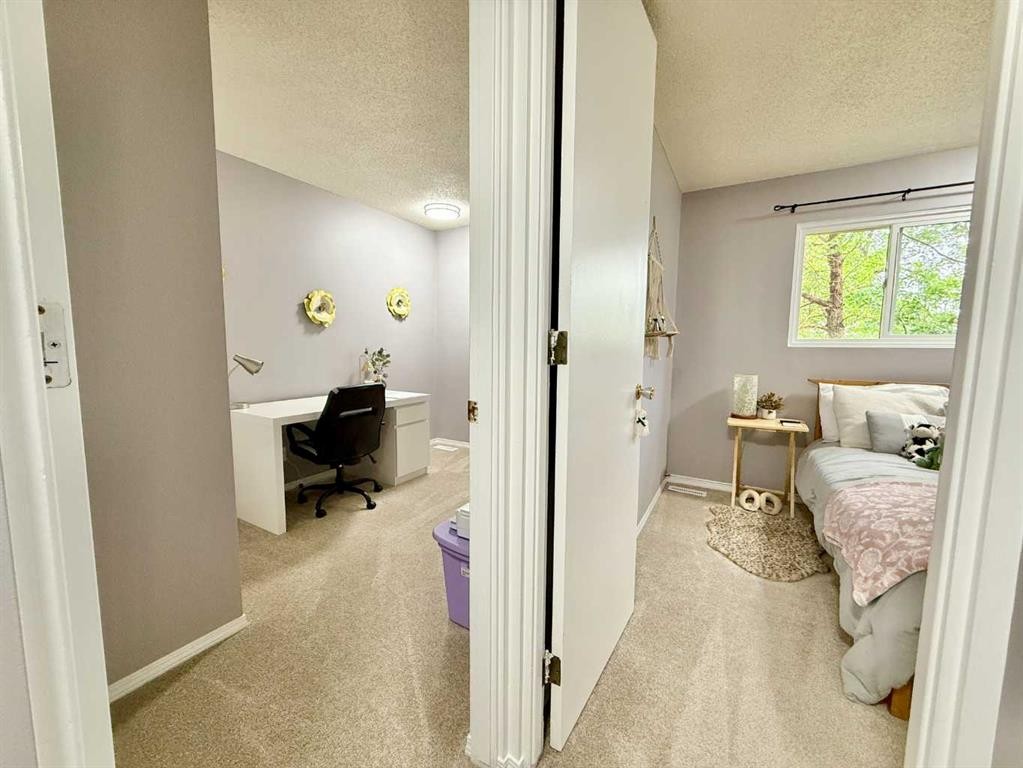 20-115 Lafayette Boulevard West, Lethbridge, AB
