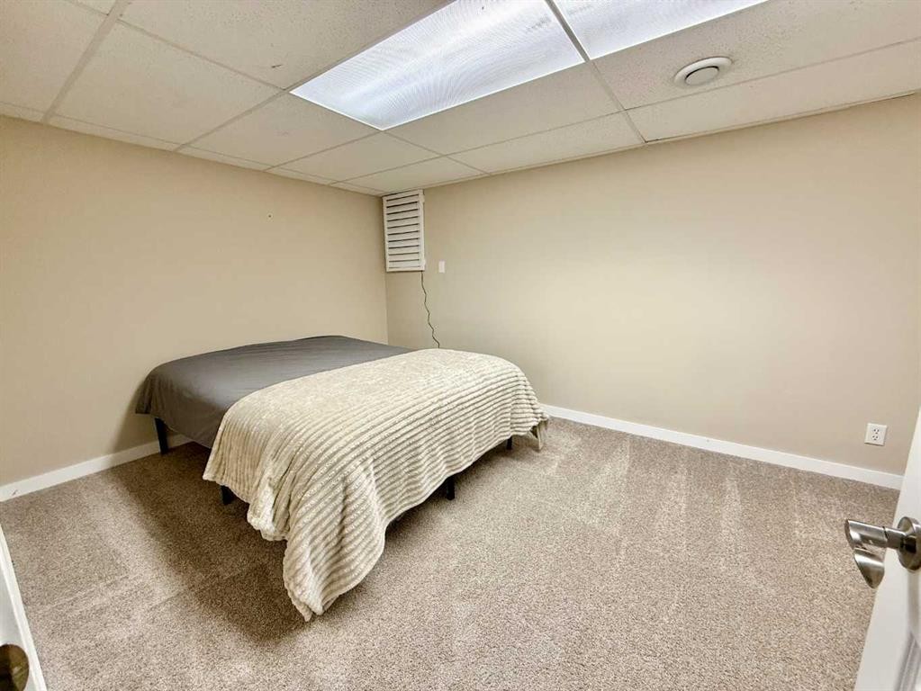20-115 Lafayette Boulevard West, Lethbridge, AB