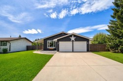 844 Foothills Avenue Pincher Creek, AB T0K 1W0