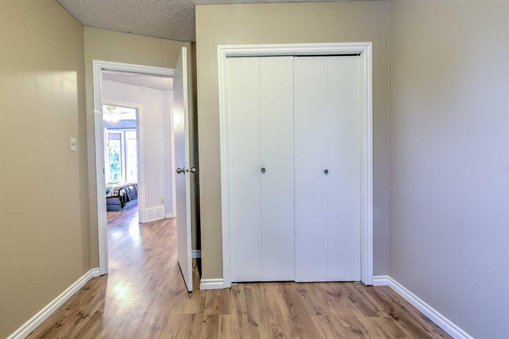 84 Erminedale Boulevard North, Lethbridge, AB
