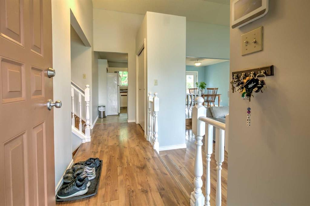 84 Erminedale Boulevard North, Lethbridge, AB