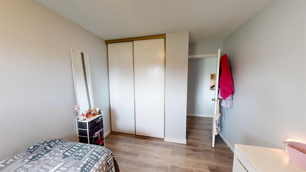 102-401 Columbia Boulevard West, Lethbridge, AB