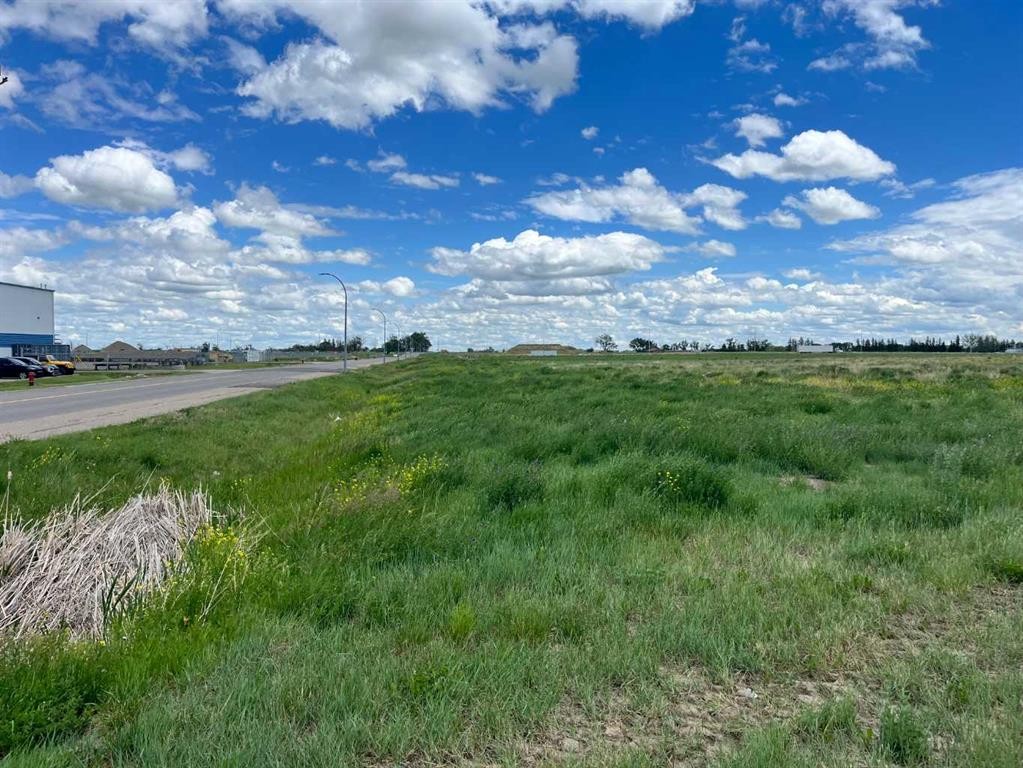 3419 36 Street North, Lethbridge, AB