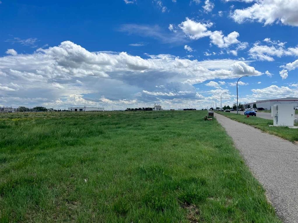 3419 36 Street North, Lethbridge, AB