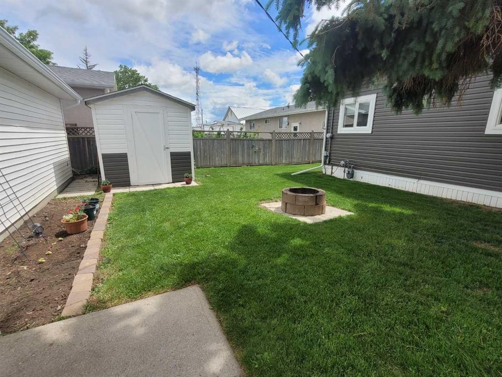 616 3Rd Avenue North, Vauxhall, AB