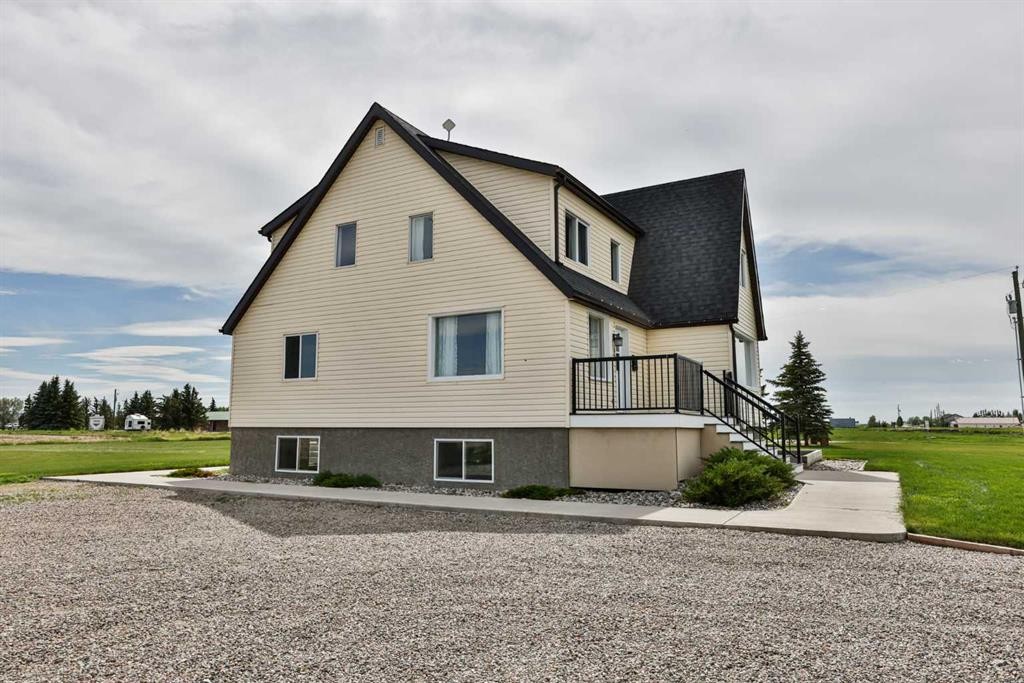 12 Aspen Arbor, Raymond, AB