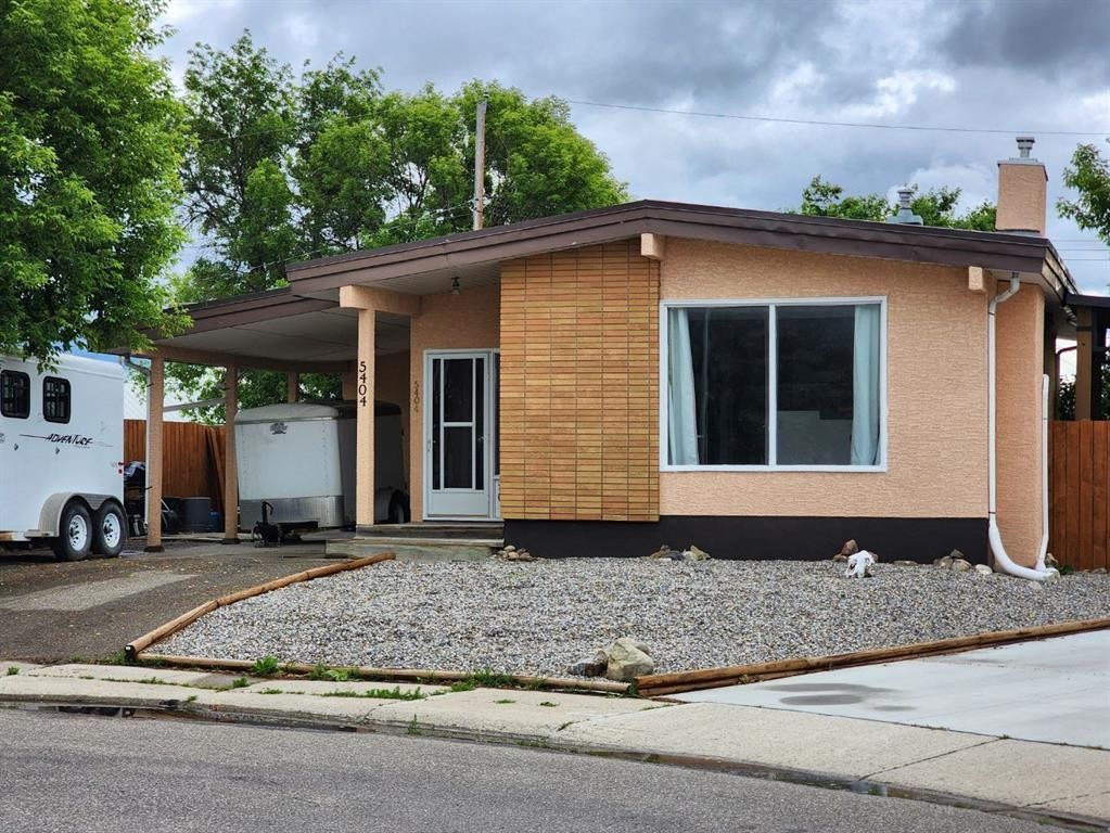 5404 5Th Street West, Claresholm, AB
