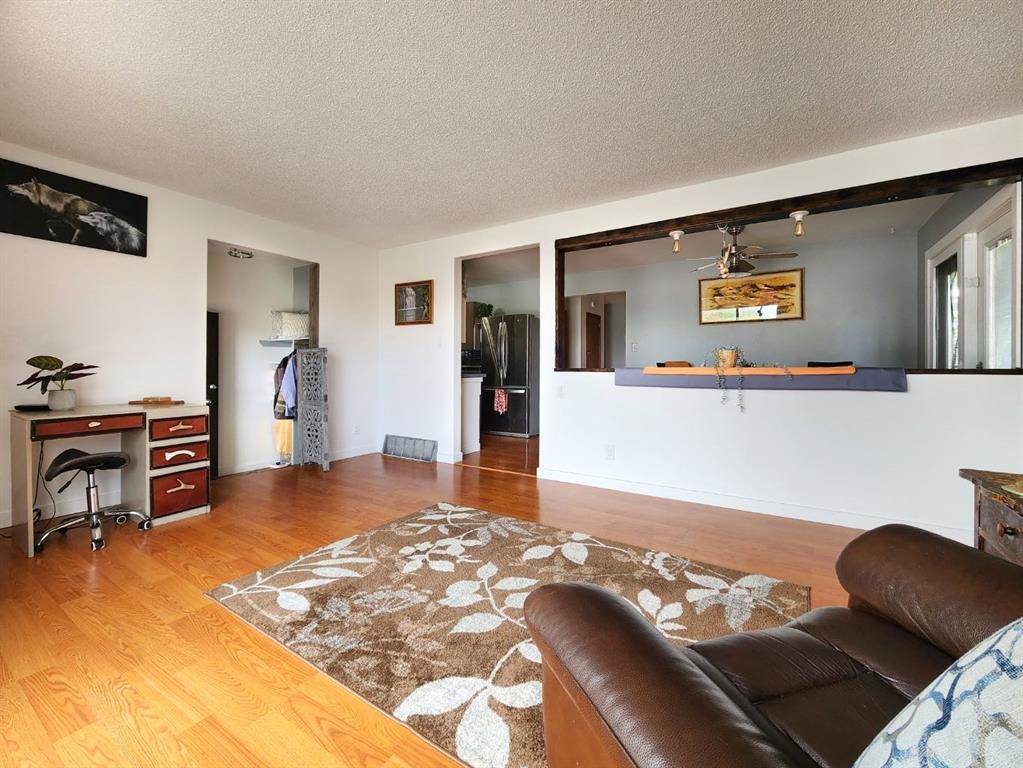 5404 5Th Street West, Claresholm, AB