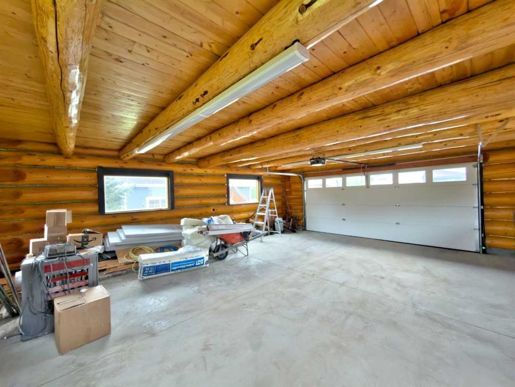 21407 29 Avenue, Bellevue, AB