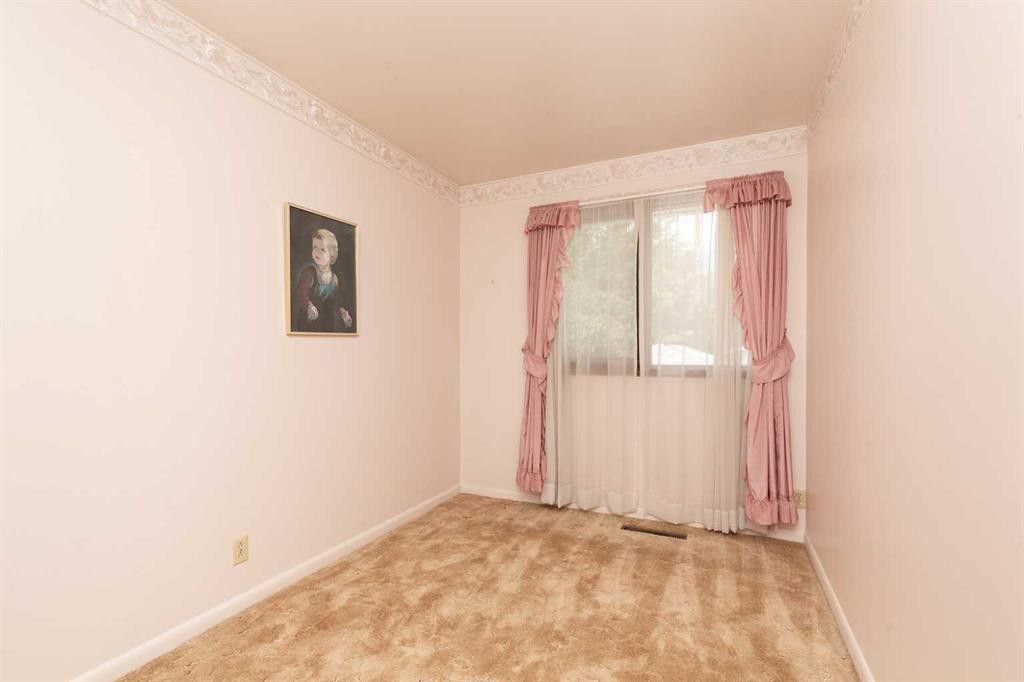 2209 8A Avenue South, Lethbridge, AB