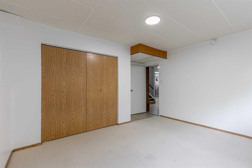 130 Chippewa Crescent West, Lethbridge, AB - Indoor Photo Showing Other Room