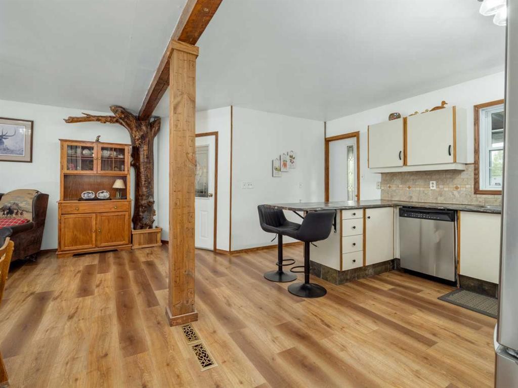 17 Pine Place, Coalhurst, AB