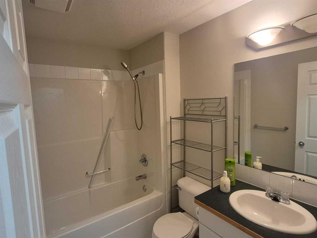 212-23 Chilcotin Lane West, Lethbridge, AB