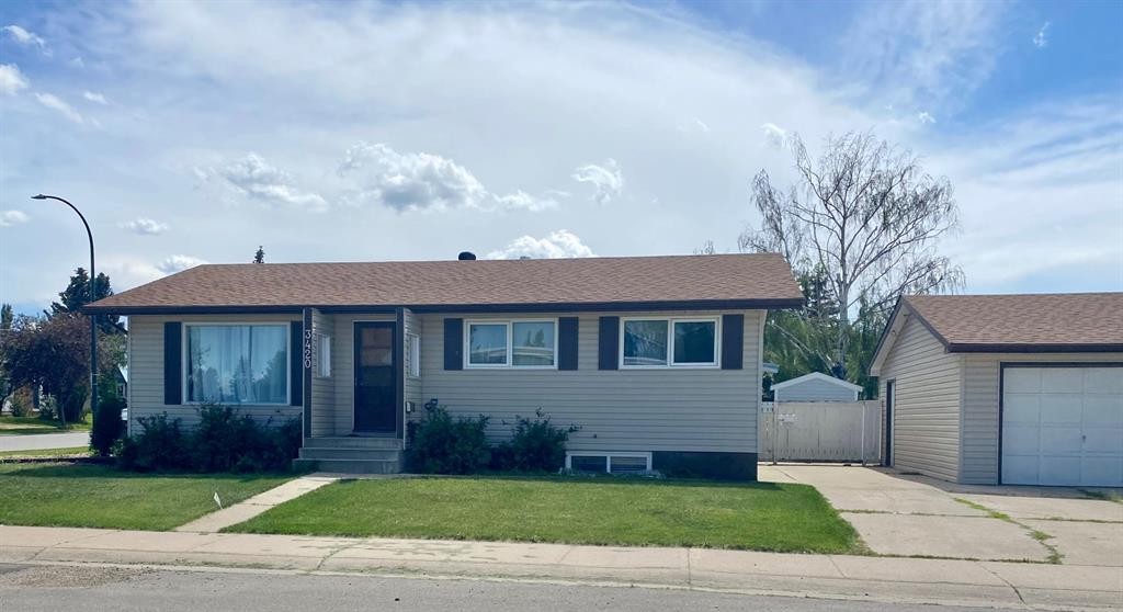 3420 Sylvan Road South, Lethbridge, AB