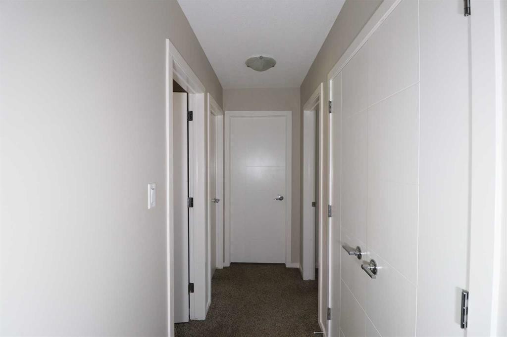 4-442 Highlands Boulevard West, Lethbridge, AB