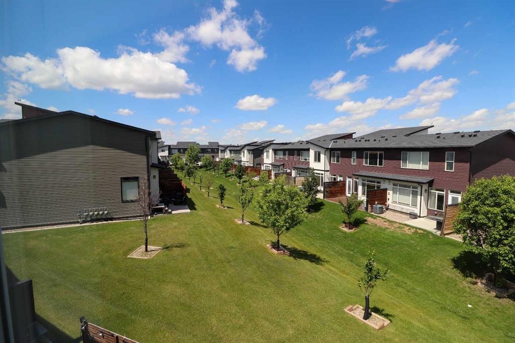 4-442 Highlands Boulevard West, Lethbridge, AB