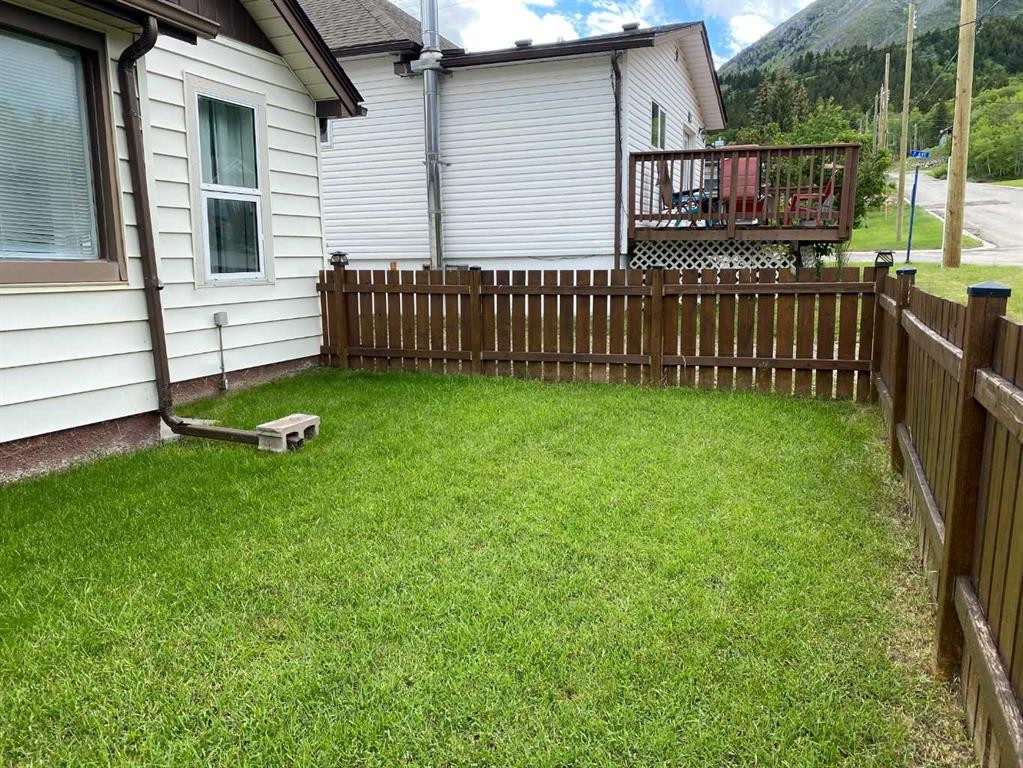 705 227 Street, Hillcrest, AB - Outdoor With Exterior
