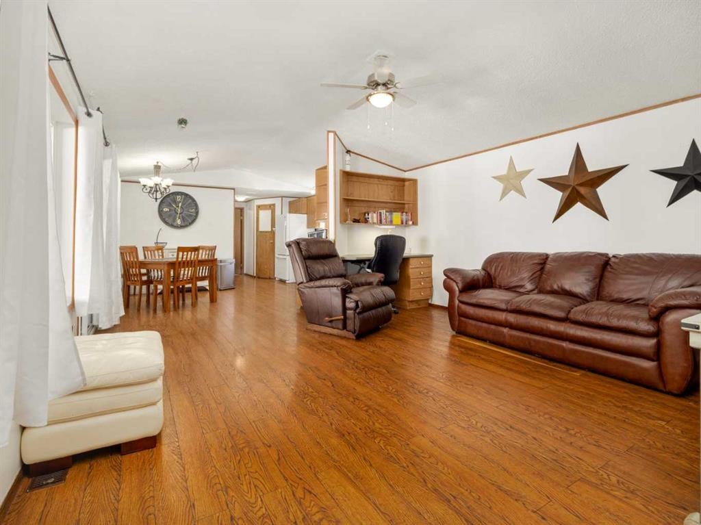 22 Westover Crescent, Claresholm, AB