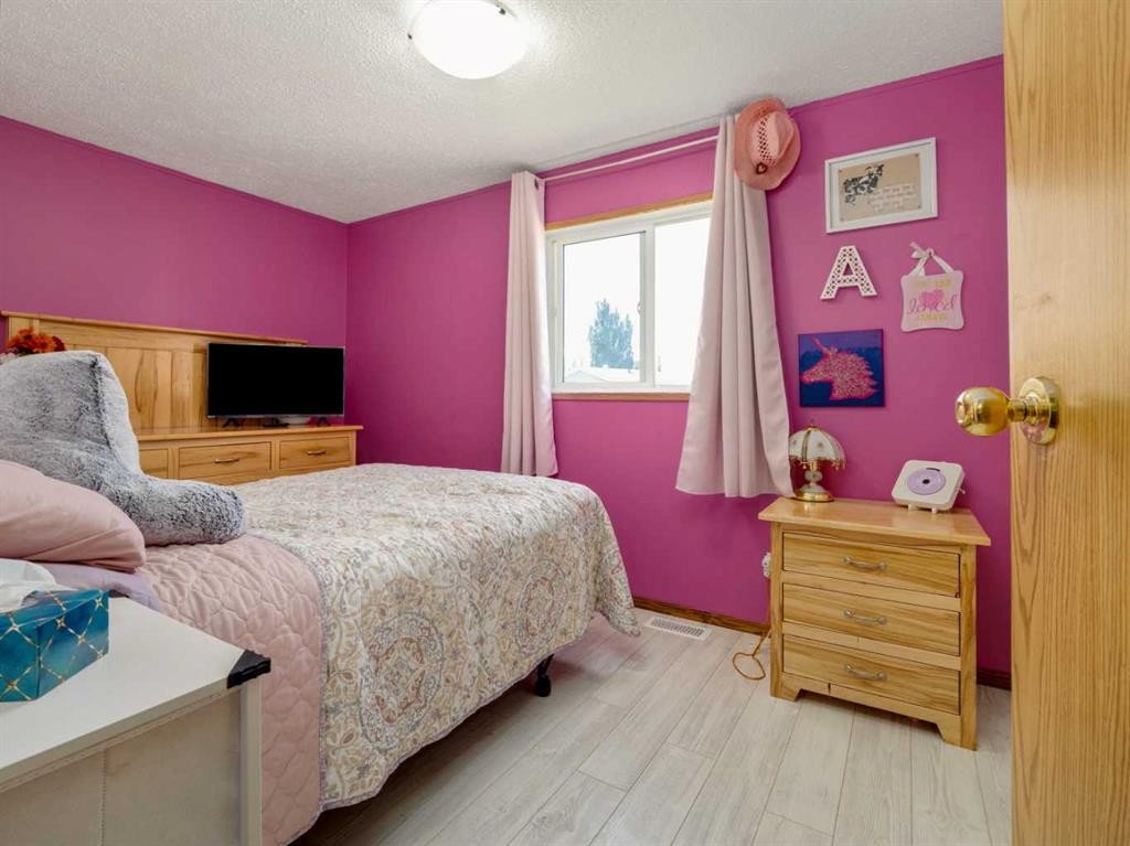22 Westover Crescent, Claresholm, AB