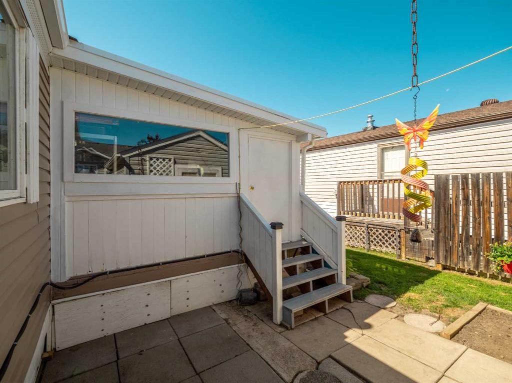 22 Westover Crescent, Claresholm, AB
