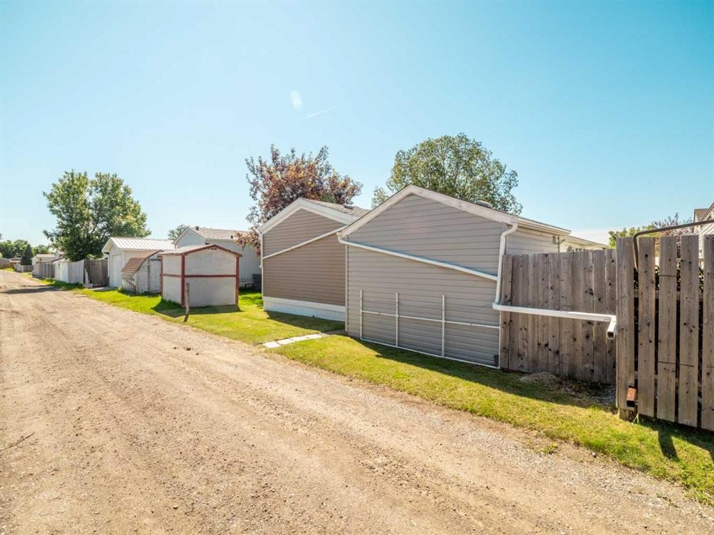 22 Westover Crescent, Claresholm, AB