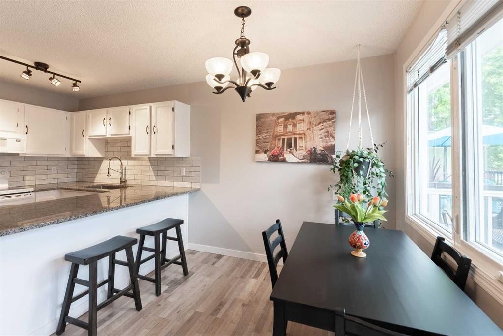 23 Selkirk Road West, Lethbridge, AB