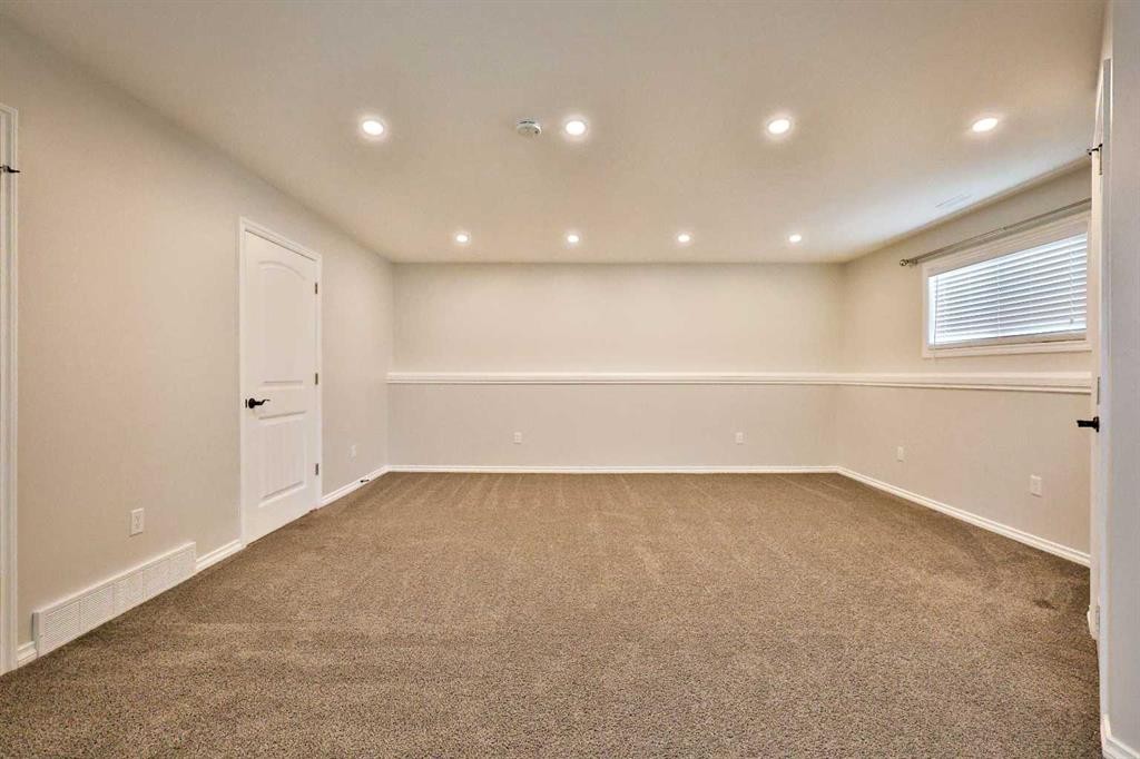 1988 Parkside Way, Coaldale, AB