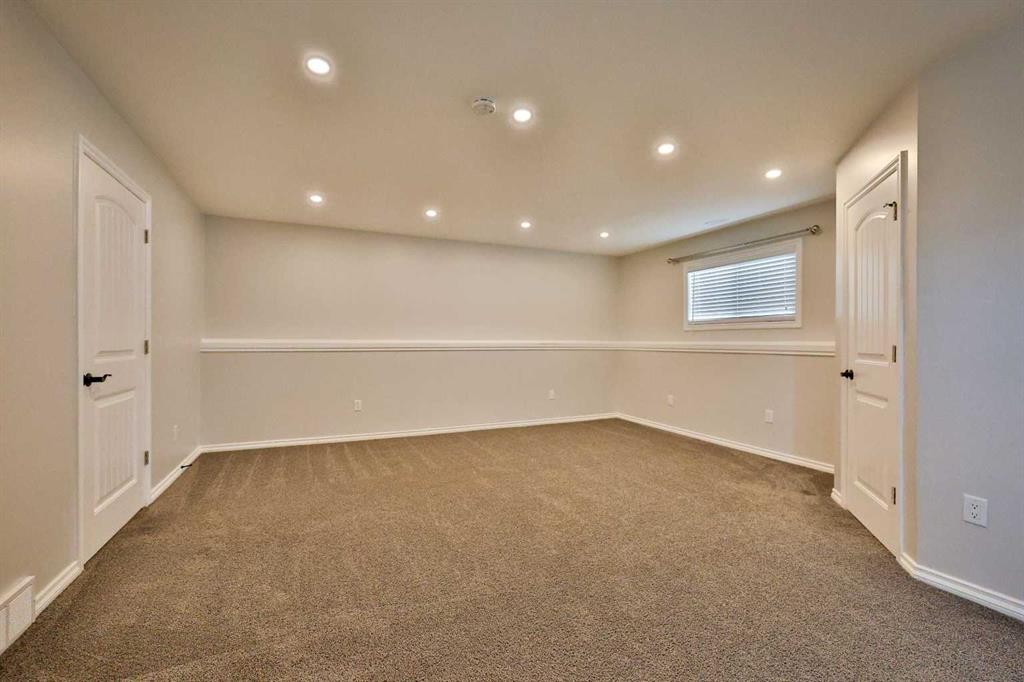 1988 Parkside Way, Coaldale, AB