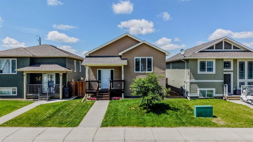 1988 Parkside Way, Coaldale, AB