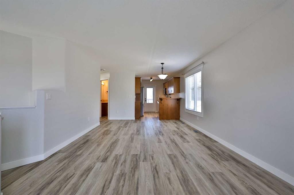 1988 Parkside Way, Coaldale, AB