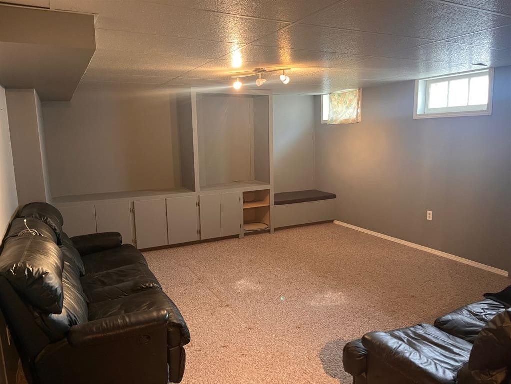 213 2Nd Avenue, Milk River, AB