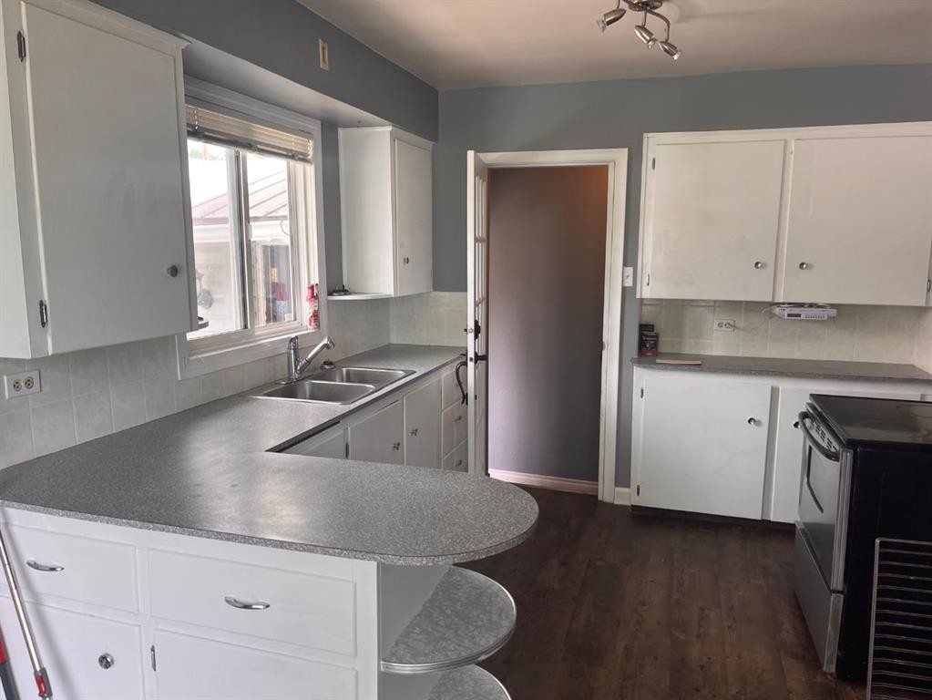 213 2Nd Avenue, Milk River, AB