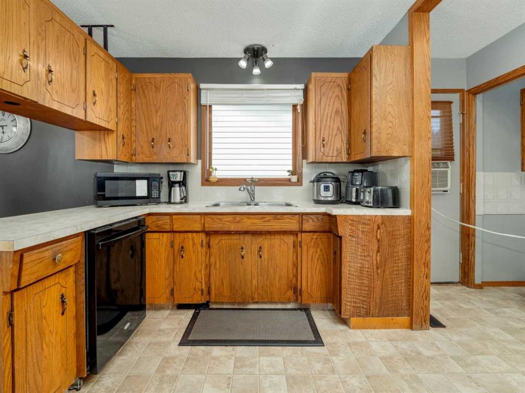 5205 40 Avenue, Taber, AB