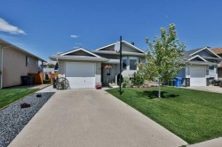 1110 25 Avenue Coaldale, AB T1M 1N4
