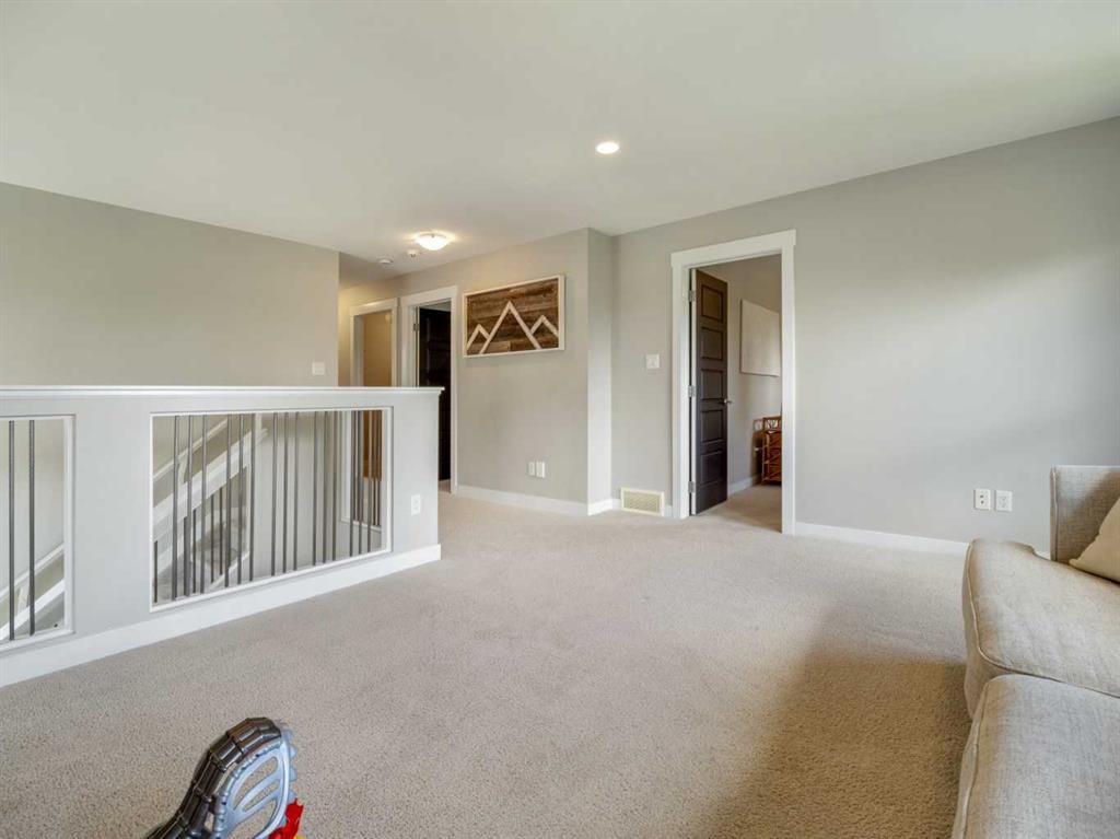 187 Westgate Drive, Coaldale, AB