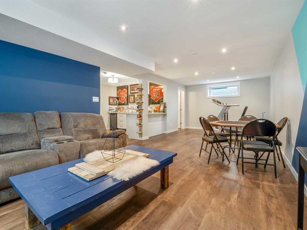 187 Westgate Drive, Coaldale, AB
