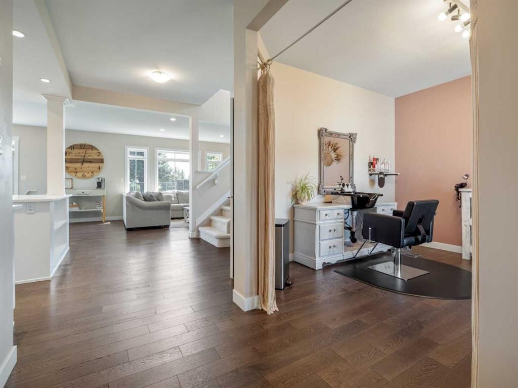 187 Westgate Drive, Coaldale, AB