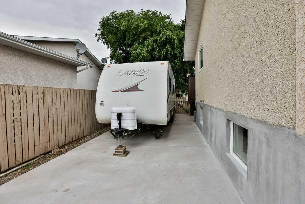 5217 38 Avenue, Taber, AB - Outdoor With Exterior