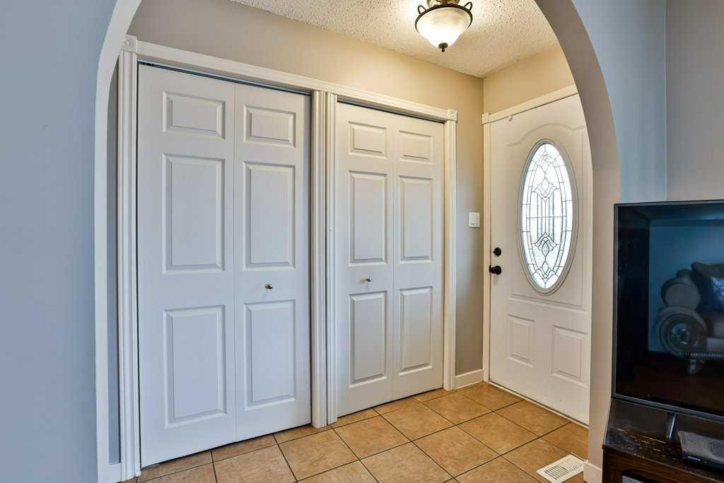 5217 38 Avenue, Taber, AB - Indoor Photo Showing Other Room
