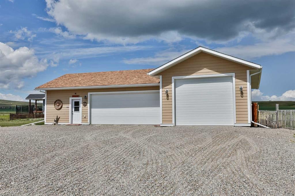 5 Walking Plow Estates, Cowley, AB