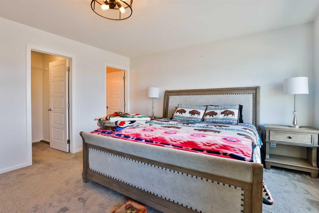 1374 Pacific Circle West, Lethbridge, AB