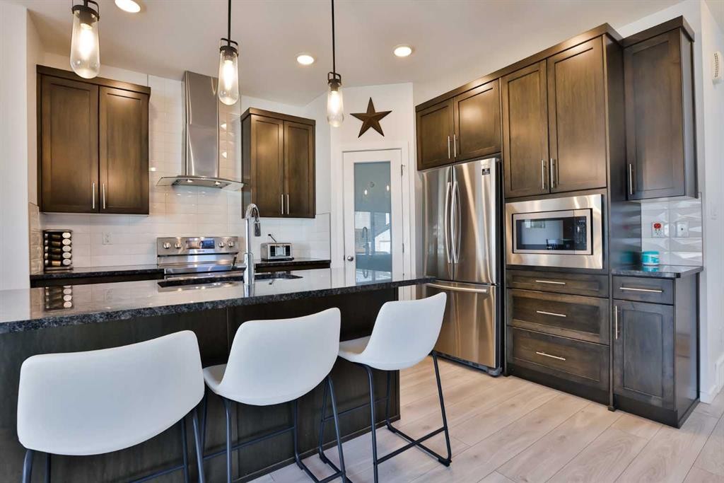 1374 Pacific Circle West, Lethbridge, AB