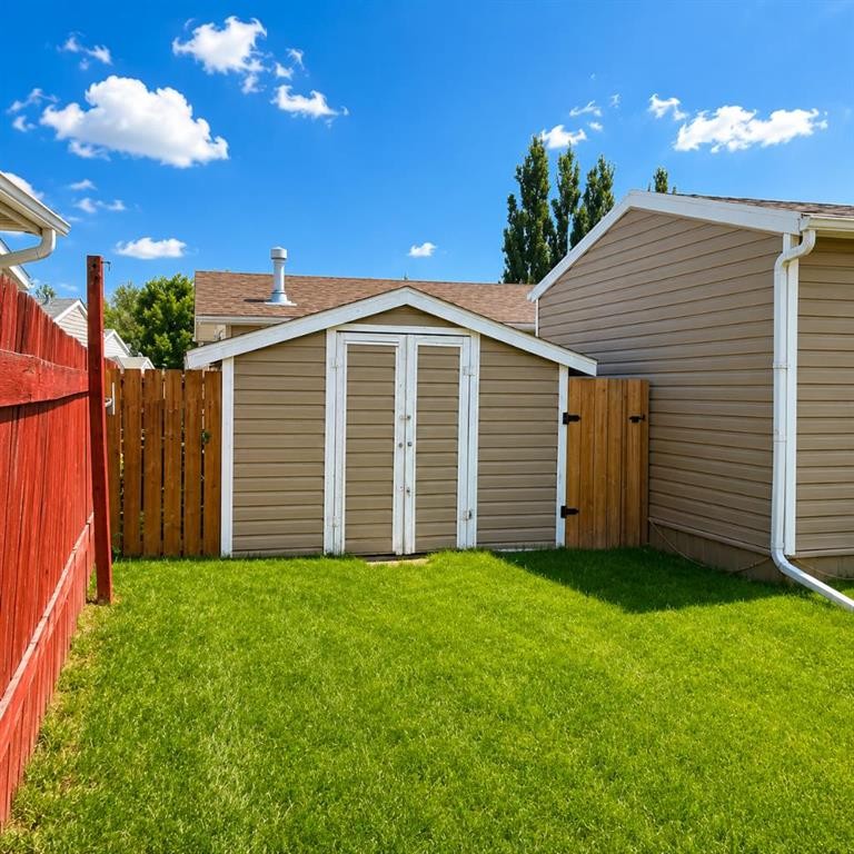 68 Westover Avenue, Claresholm, AB