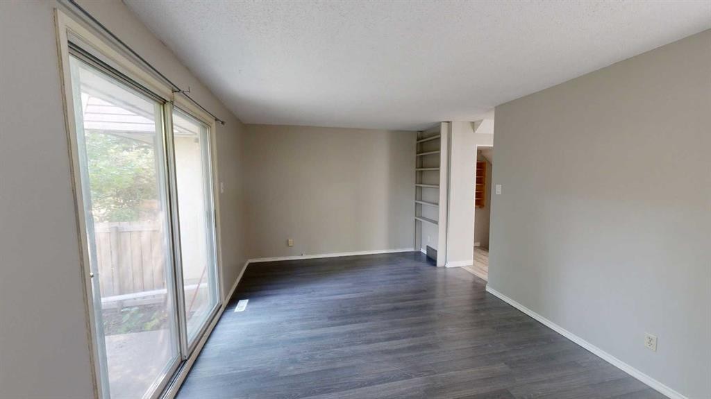 10-115 Lafayette Boulevard West, Lethbridge, AB - Indoor Photo Showing Other Room