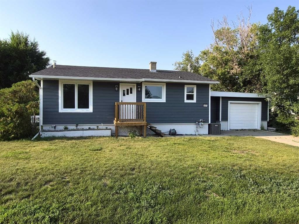 4931 54 Avenue, Taber, AB - Outdoor