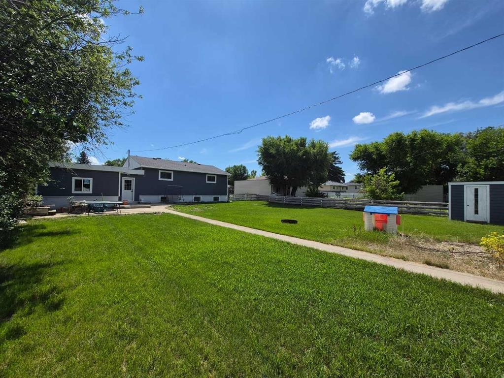 4931 54 Avenue, Taber, AB - Outdoor