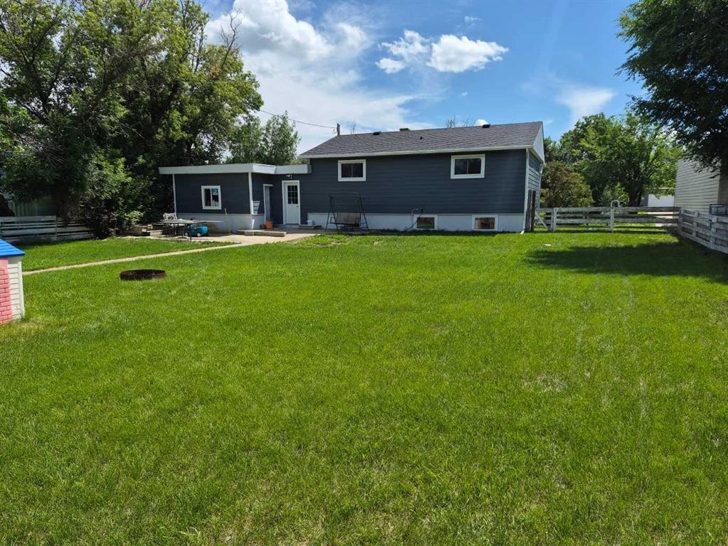 4931 54 Avenue, Taber, AB - Outdoor