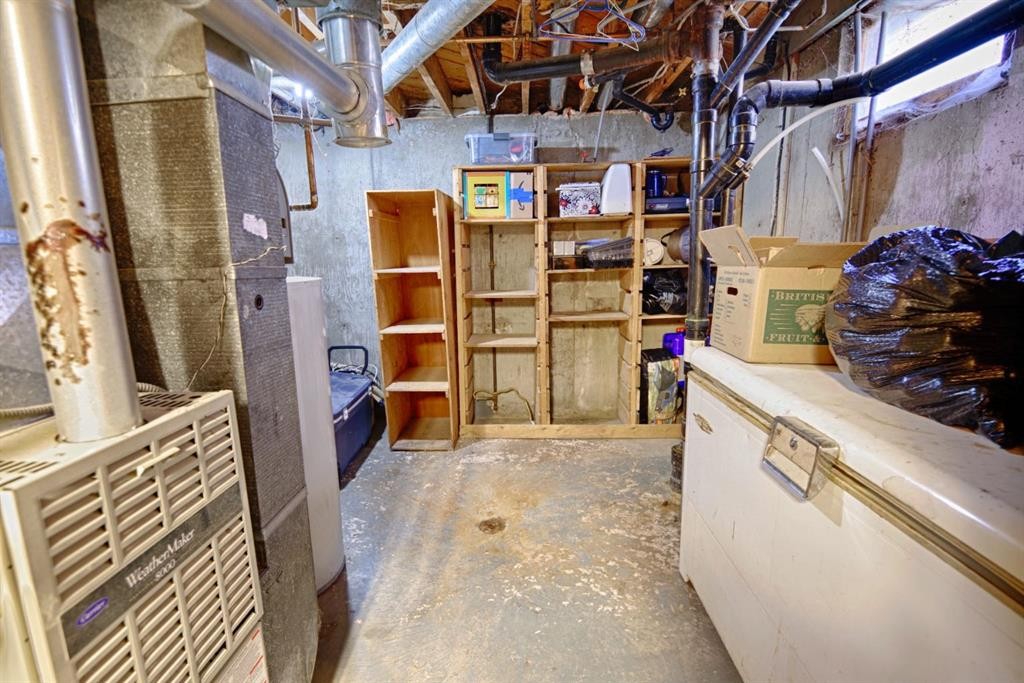 4810 57 Ave, Taber, AB - Indoor Photo Showing Basement